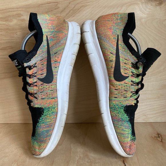 nike free multicolor